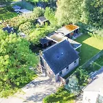 Semesterbostad Stylish Vacation With Hot Tub And Sauna *