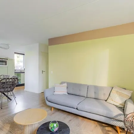 Stylish Vacation With Hot Tub And Sauna *