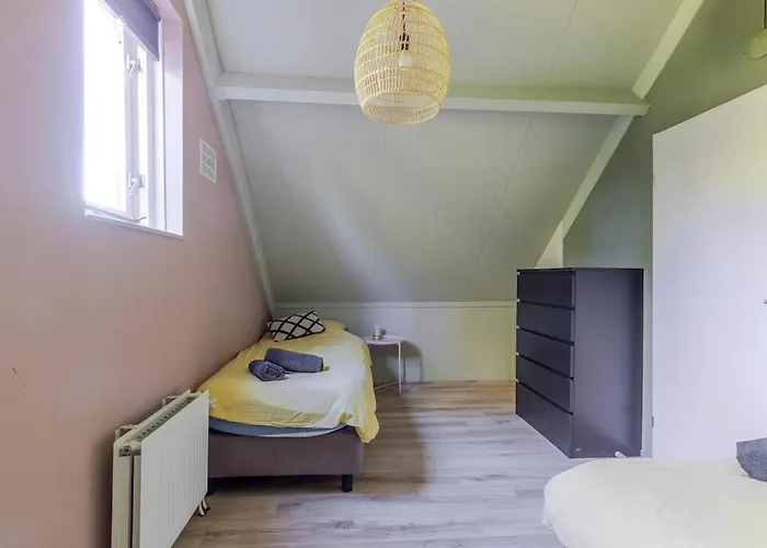 Stylish Vacation With Hot Tub And Sauna Hébergement de vacances *