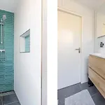 Stylish Vacation With Hot Tub And Sauna