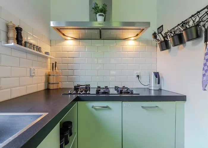 Nyaraló Stylish Vacation With Hot Tub And Sauna *