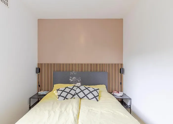 Stylish Vacation With Hot Tub And Sauna Nyaraló